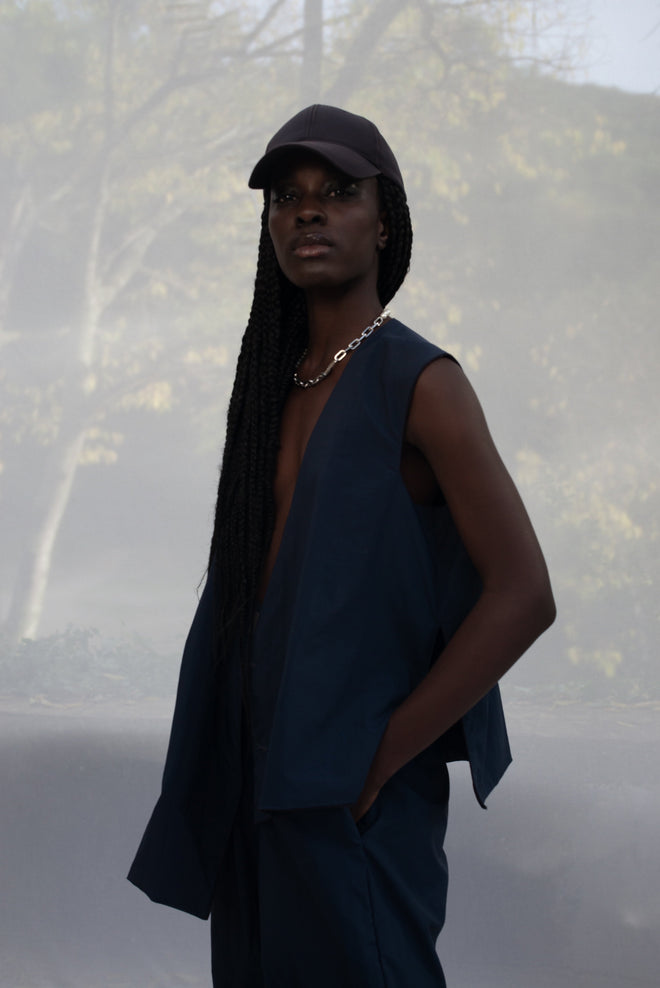 FRAY REVERSIBLE VEST